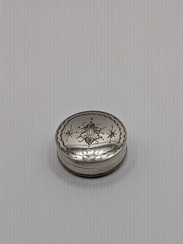 Very Rare Georgian Sterling Silver Pill/Patch Box Hallmarked London 1795 Cover