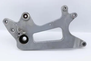 Support d'échappement pour scooter EUROCKA 50 QT 2017 à 2018 - Photo 1/11