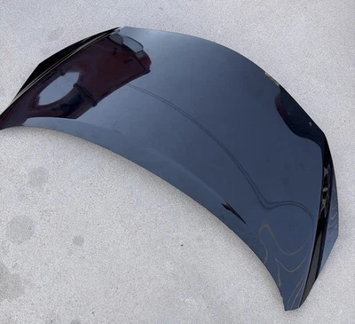 Conjunto de panel de capó OEM Nissan Versa Note 2014-2019 color negro sin daños Foto 1 de 4