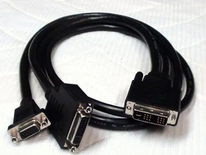 Extron 26-612-01 DVIIM-VGAF/DVIIF (DVI-I male to DVI-D & HD15 SVGA dual input) - Picture 1 of 3