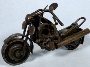 Manubrio Moto Vintage Arte Popolare Rottami Metallo Saldato Ruote Movimento - Foto 1 di 9