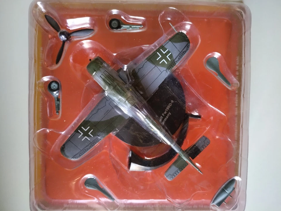 Modello 1/72 Aereo Aerei Guerra Focke Wulf Fw 190 Lufthwaffe WWII Germania Fw190 - Immagine 1 di 1