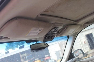 Driver Sun Visor Illuminated Single Visor Fits 03-06 ESCALADE 606865 - Image 1 of 4