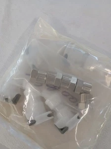 Acoplamiento en línea con válvula CPC Colder Products 43300 APCD13006SH NSF 3/8 PTF (5 piezas) - Imagen 1 de 3