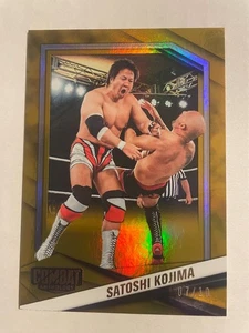 2025 Panini Combat Anthology Satoshi Kojima Gold #62 MLW Champ #07/10 SSP Hot!!! - Foto 1 di 2