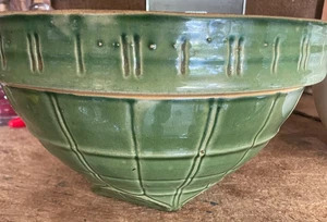 McCoy Pottery Green Windowpane Bowl with the Impressed McCoy shield with an 11 - Picture 1 of 9