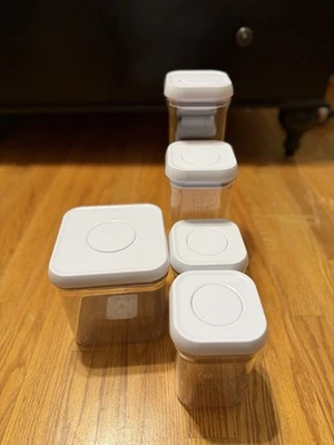 OXO SoftWorks Juego de contenedores POP de 5 piezas herméticos almacenamiento de alimentos buenos agarres Foto 1 de 4