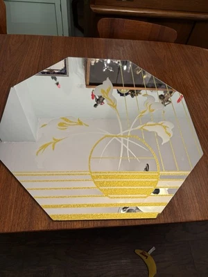 Espejo de Pared Art Deco Octágono De Colección Vidrio Grabado Floral Iris Windsor Años 80 90  Foto 1 de 2