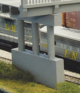 N Scale RIX Products #628-0150 Modern Highway Pier - Picture 1 of 1