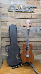 Oscar Schmidt OU28TE-A Tenor Electric 8 String Ukulele w/ Hard Case - Picture 1 of 9