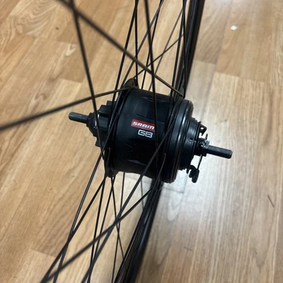 Buje Sram G8 36 orificios atados a la llanta Foto 1 de 4