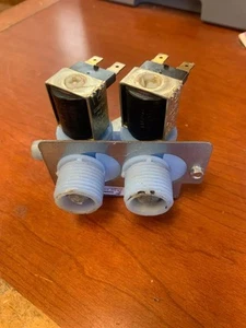 Versand am selben Tag | 3 Jahre Garantie | OEM Whirlpool W10336725 Waschwasserventil - Bild 1 von 1