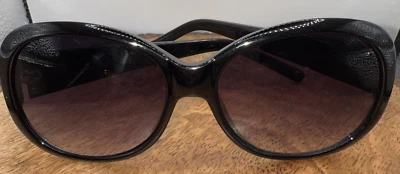 Óculos de sol Kenneth Cole KC1175 feminino preto marrom designer de lentes gradientes - Imagem 1 de 4