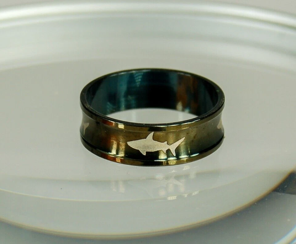 Anillo Shark Silhouette Espresso color acero inoxidable para hombre talla 11,5 Foto 1 de 4