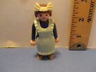 Playmobil figure OLD FASHIONED WOMAN / MAID IN BLUE DRESS + APRON + HAIR BOW