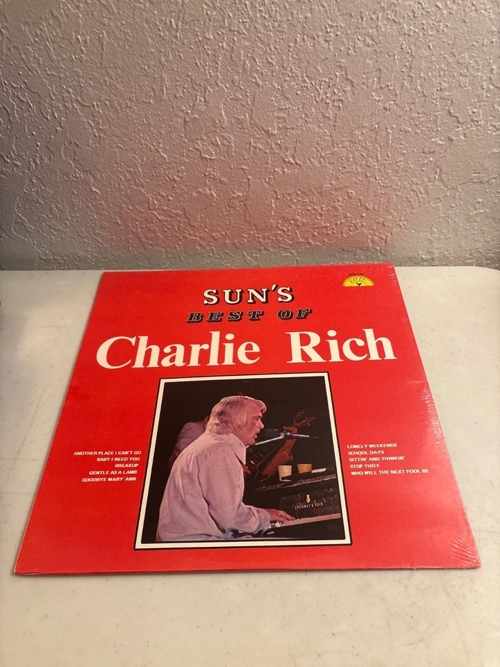 1974 SUN'S BEST OF CHARLIE RICH VINYL RECORD LP SUN RECORDS SUN 135 NEW & SEALED - Image 1 of 2