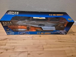 1:18 BBI ELITE FORCE F/A-18C F-18 HORNET VFA-82 MAURADERS ** BAD CAT EXCLUSIVE* - Picture 1 of 12