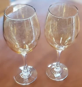 Two Beautiful High Quality Wine Glasses Gold/Amber Tint - Picture 1 of 3