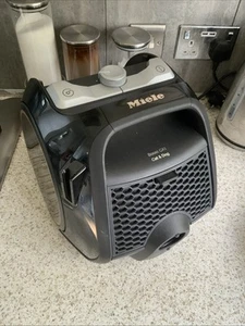 BARE MOTOR UNIT ONLY = Miele CX1 Boost Cat & Dog Cylinder Vacuum Cleaner - Picture 1 of 11