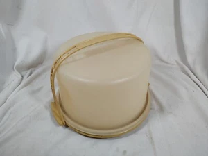 Vintage Tupperware Cake Pie Carrier Keeper Harvest Gold 684-7 w/ Dome Lid - Picture 1 of 11