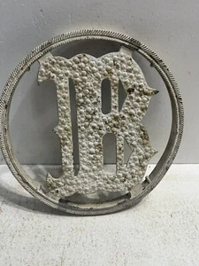 - Vintage Aluminum Letter B Screen Door Insert Antique Item - Picture 1 of 3