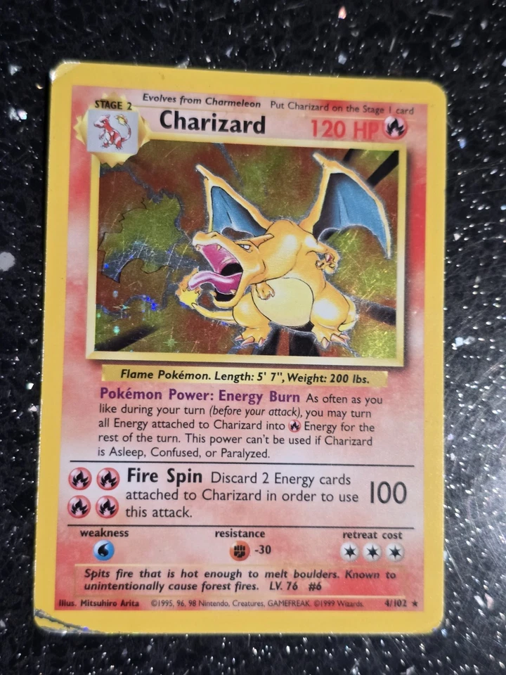 Charizard 4/102 Base Set Holo Pokemon TCG Rare - Image 1 of 3