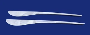 WMF NORDIC Stainless Cromargan - Set of 2 Solid Dinner Knives 9 3/4" - Picture 1 of 2
