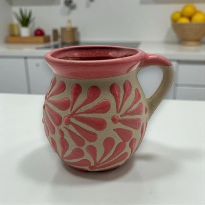 Taza de arcilla rosa Talavera | Taza de arte popular mexicano Foto 1 de 4