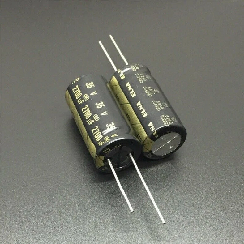 12 Pezzi Lotto 400V 4.7uF Condensatori Elettrolitici Alluminio Formato 8x12mm - Immagine 1 di 1