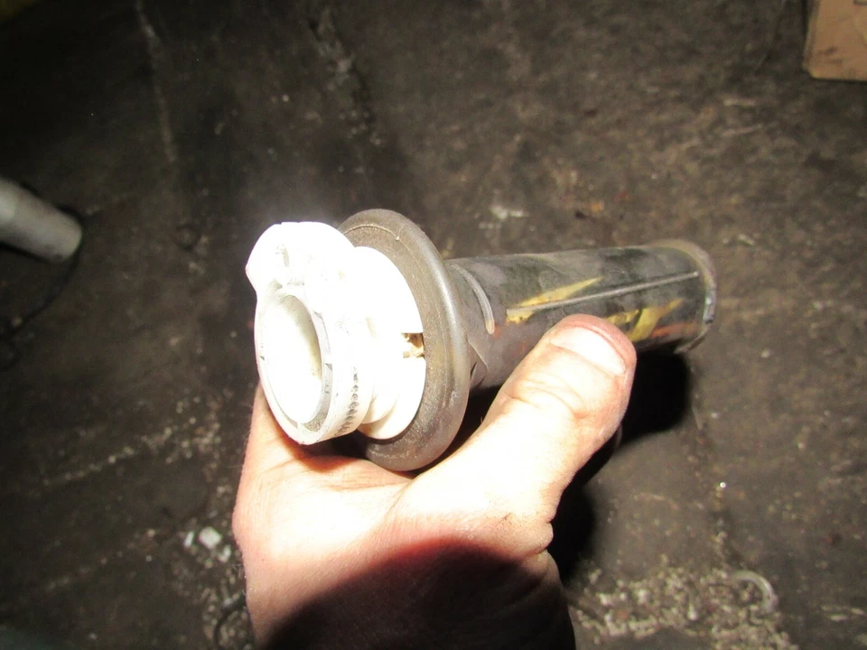 1999 suzuki gsxr750 дроссельная заслонка твистер - Изображение 1 из 1