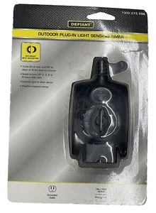 Defiant 15 Amp 24-Hour Outdoor Plug-In Mechanical Dusk-Dawn Countdown Timer NEW - Picture 1 of 2