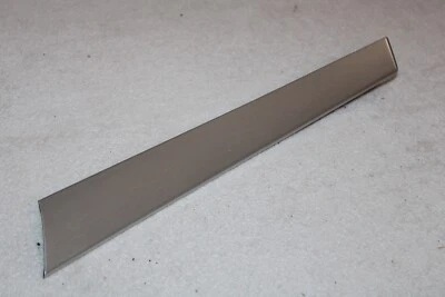 AUDI A3 8P 2006-2013 PUERTA DELANTERA DERECHA MOLDURA INSERTO ALUMINIO CEPILLADO Foto 1 de 4