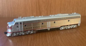 Unbranded BURLINGTON E9 Diesel Locomotive.....SEE Photos....N Gauge - Bild 1 von 7