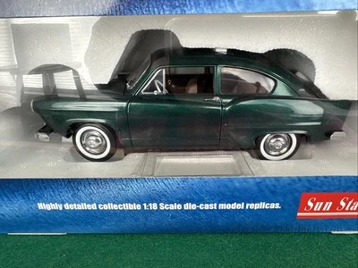 Sun Star The Platinum Collection 1951 Kaiser Henry J. Modelo fundido a presión 1:18 #5102 Foto 1 de 4