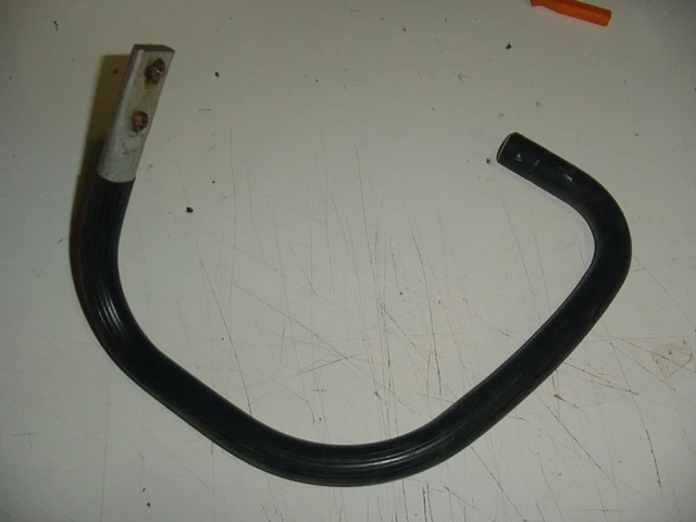 MANILLAR MOTOSIERRA MCCULLOCH 1000 AND PARTNER 100 ------- BOX457 Foto 1 de 1