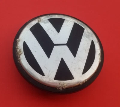 VOLKSWAGEN BEETLE CC EOS GOLF JETTA PASSAT (1) WHEEL RIM HUB CAP CENTER OEM C23 - Image 1 of 3