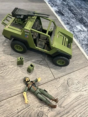 1982 Hasbro GI Joe VAMP Jeep with Driver Clutch (1GGG) - Image 1 of 4