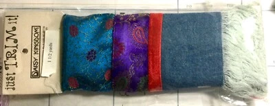 De colección Daisy Kingdom Nuevo Just Trim It 1.5 yardas x 7.5” ancho Denim Terciopelo Flecos Foto 1 de 2