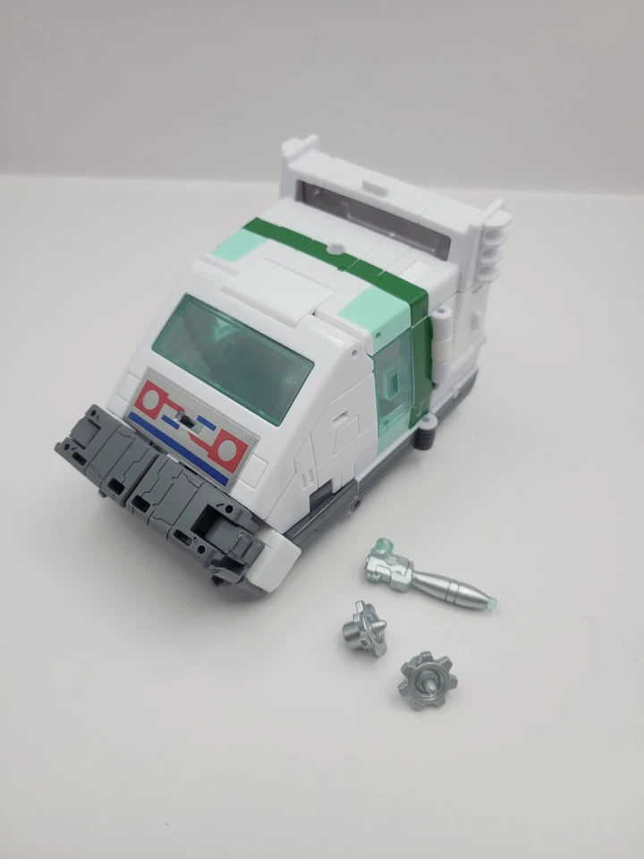 Transformers Origin Wheeljack Incomplete Legacy United Voyager Class Target - Image 1 of 1