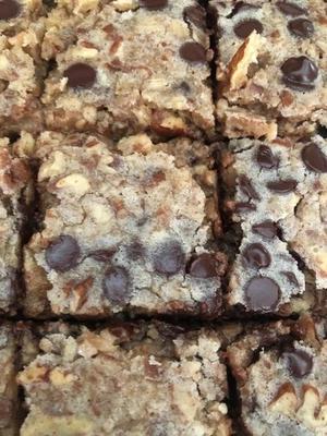 Keto Gooey Maple Pecan Pie Bars with Chocolate Chips * Diabetic Friendly * - Image 1 of 4
