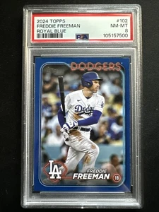 2024 Topps Series 1 - Freddie Freeman #102 - Royal Blue SP Dodgers - PSA 8 - Picture 1 of 2