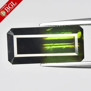 💎 BGL CERTIFIED 6.69ct Octagon Natural Green Zircon - Unheated, Tanzania Gem - Picture 1 of 5