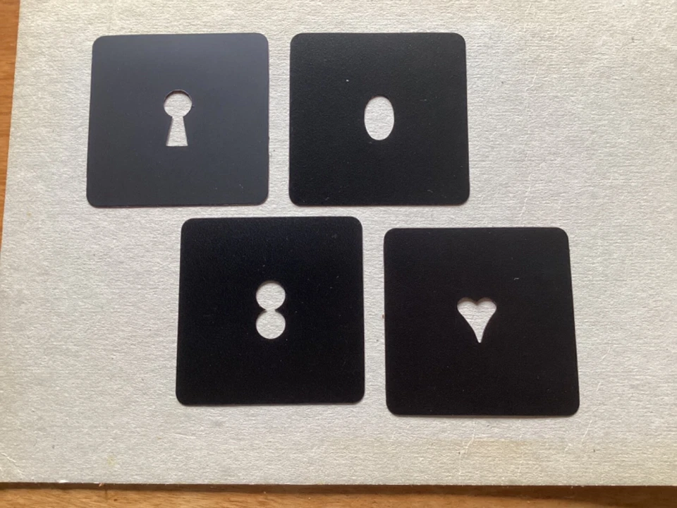 4 UNUSUAL PHOTOGRAPHIC FILTERS 69 x69 mm - Image 1 of 1