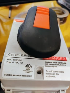 Mersen EJM30BS0 geschlossener Trennschalter 30A Typ NEMA 4X nichtmetallisch neu - Bild 1 von 3