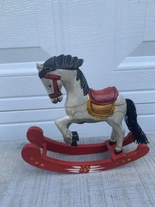 Antico mini cavallo a dondolo/allevamento in legno vintage primitivo giocattolo intagliato a mano 6,5” T - Foto 1 di 8