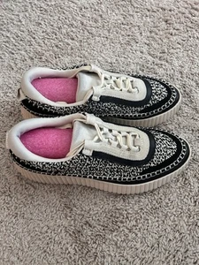 Dolce Vita Dolen Leather & Crocheted Platform Sneakers - Size 10 - See Pics - Picture 1 of 7