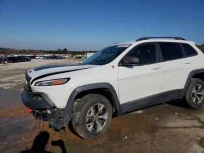 Conjunto de limpador de ar usado serve: 2016 Jeep Cherokee 3.2 grau A - Imagem 1 de 4