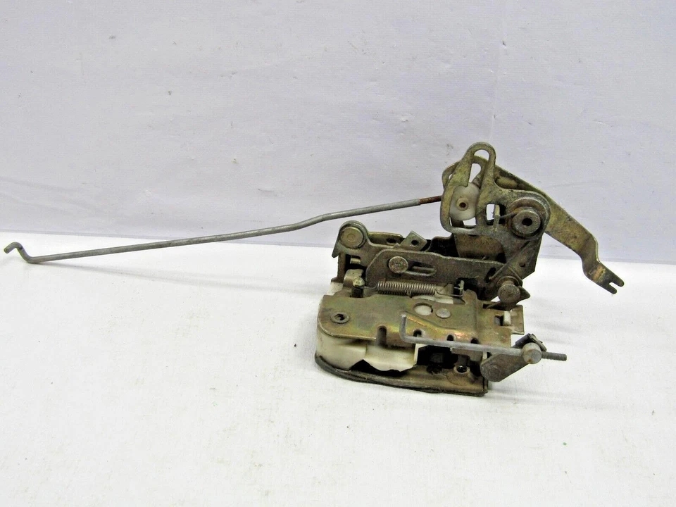 Оригинальная защелка для правой задней двери со стороны пассажира для Land Rover Discovery 1 1994-1998 годов выпуска - Изображение 1 из 4