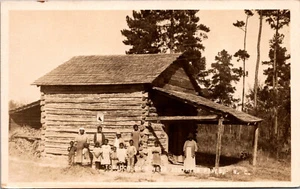 PINOS DEL SUR, VIRGINA TRABAJADORES NEGROS EN GRANERO DE TABACO - POSTAL ANTIGUA CON FOTO REAL - Imagen 1 de 2