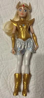 Muñeca de acción Mattel She-Ra and the Princesses of Power Battle Armor 12" 2019 Foto 1 de 3